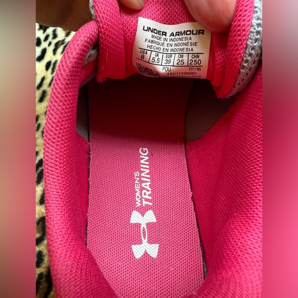 Under Armour Micro G Press Women's Training Shoes sz 8 EUC - Picture 10 of 11